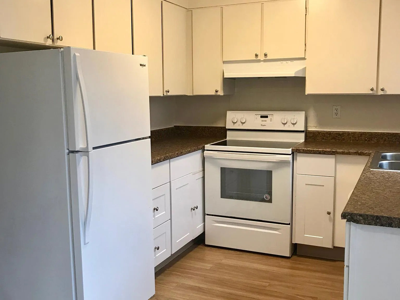 Valley Oaks Apartments — Photo 3