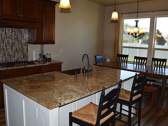main house kitchen