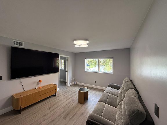 3rd image of 3650 N 56th Ave APT 512