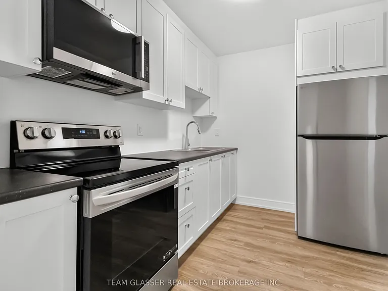 735 Wonderland Rd S #302 — Photo 10