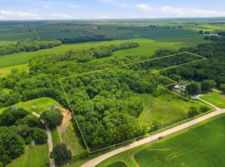 21370 Smit Rd, Morrison, IL 61270