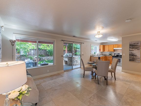 3rd image of 9335 Morningside Ct