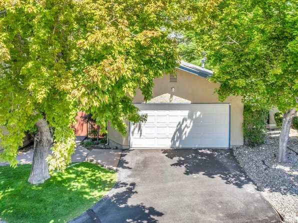 1111 Thompson St, Carson City, NV 89703
