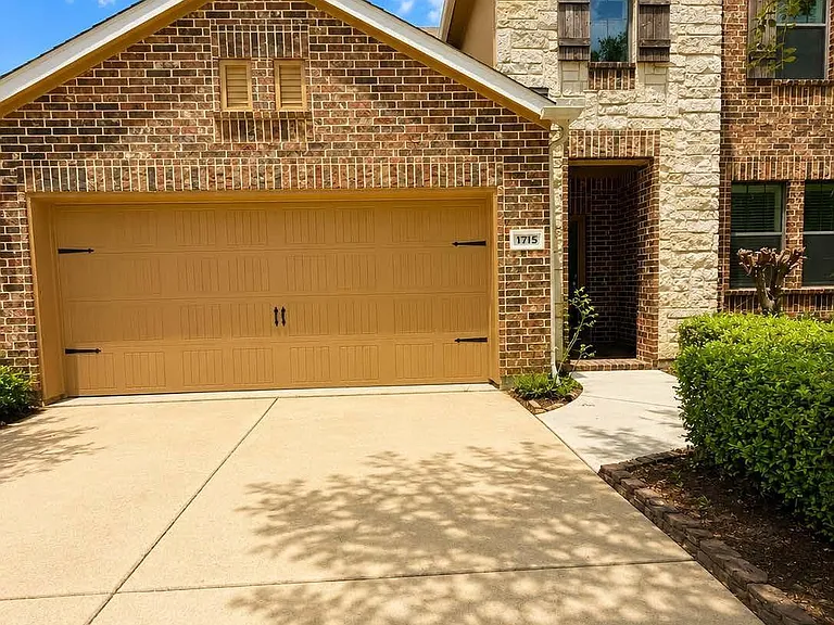 11715 Pureli Ct — Photo 2