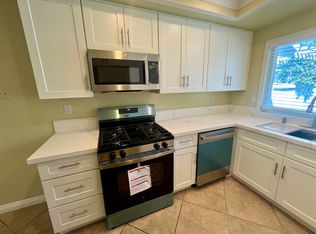1920 E 5th St, Ontario, CA 91764