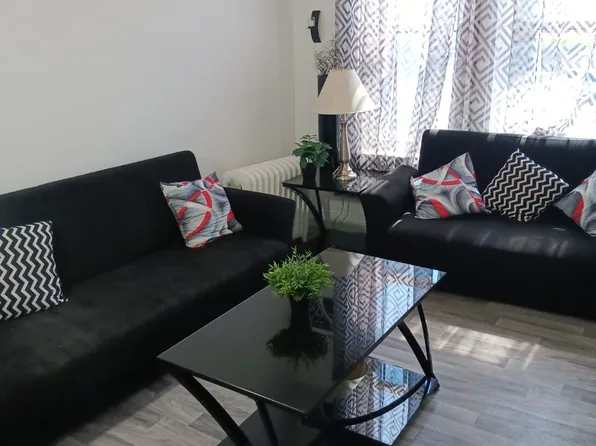 91-08 Sutter Avenue image 4 of 13