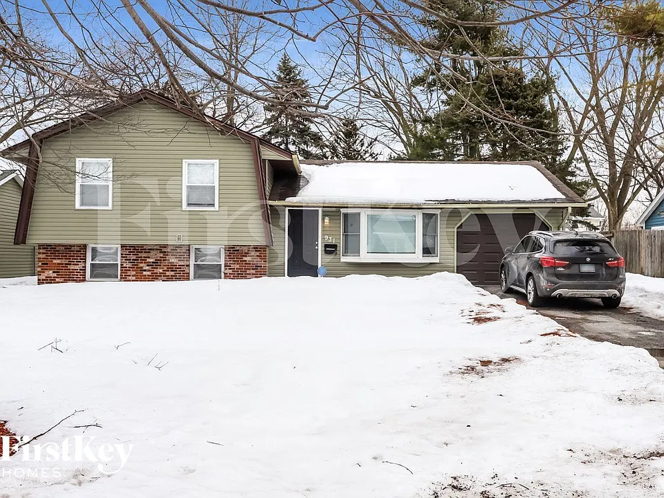 931 Central Ave