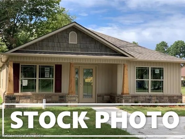 1020 N 46th St, Fort Smith, AR 72904