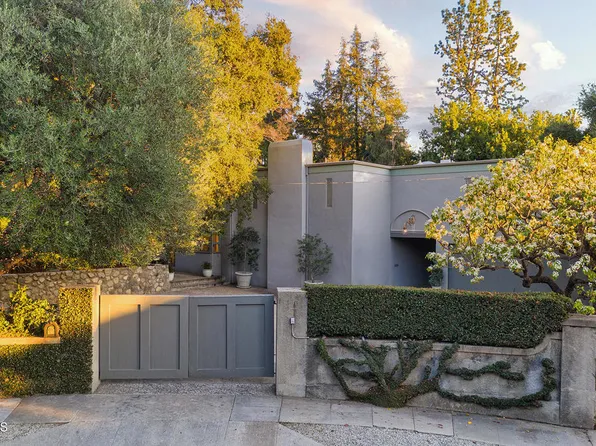 490 La Loma Rd, Pasadena, CA 91105