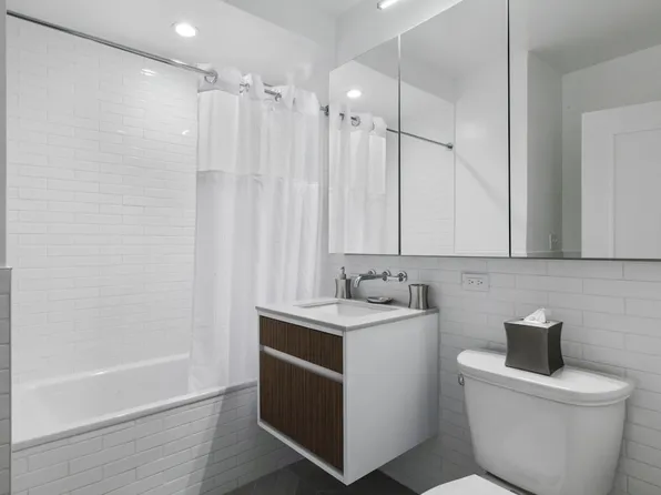 160 West 24th Street image 7 of 7