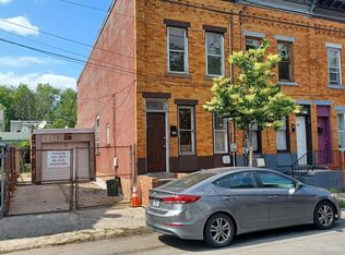 35 Mechanics Ave, Trenton, NJ 08638