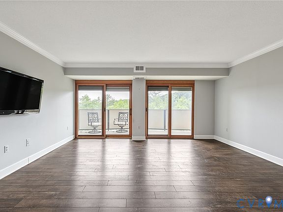5th image of 2956 Hathaway Rd #U607