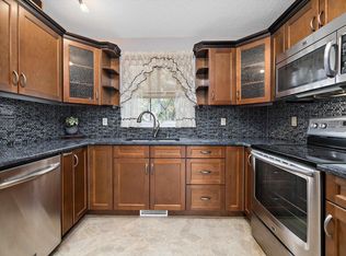 4420 36a St NW, Edmonton, AB T6L6K5