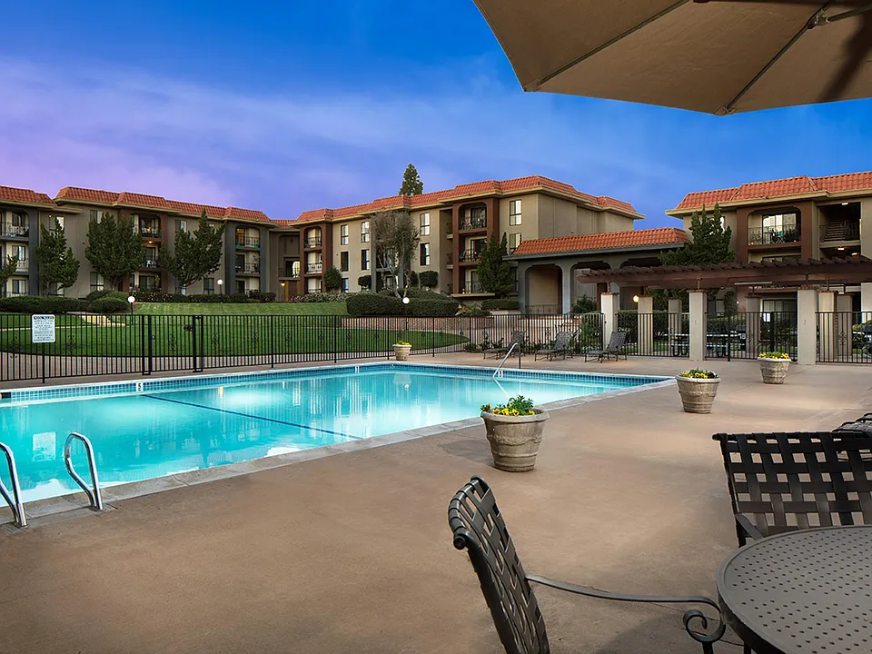 Prado Apartments