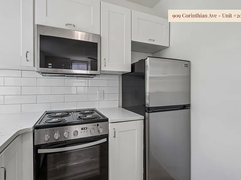The Corinthian — Photo 46