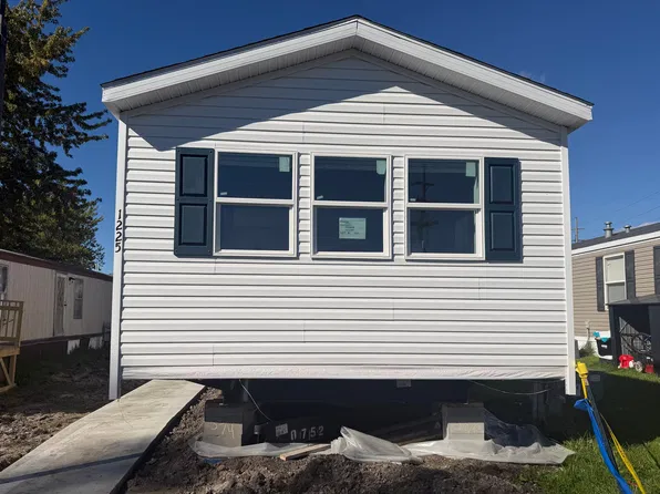 41275 Old Michigan Ave Trailer 1225, Canton, MI 48188