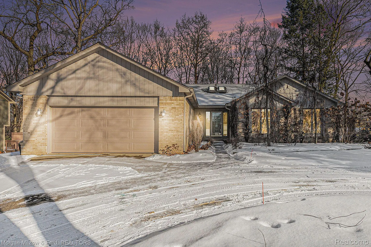5976 Snow Apple Dr photo 1