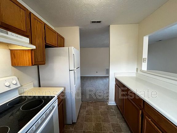 5th image of 1031-2 Ancestry Dr
