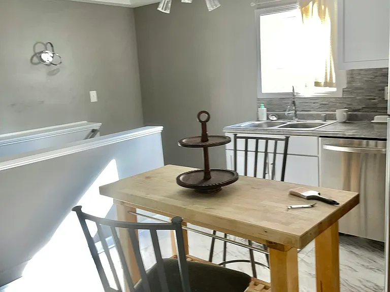 Furnished kitchen