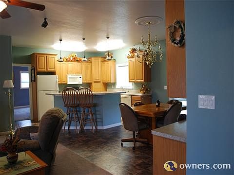 Kitchen/Dining 13x24