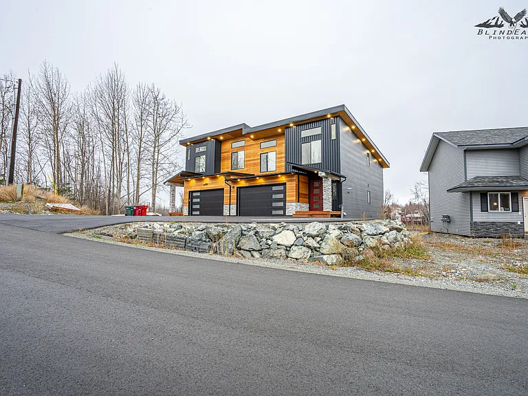 1165 E Westpoint Dr — Photo 4