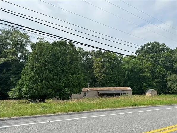 5676 State Highway 711, New Florence, PA 15944