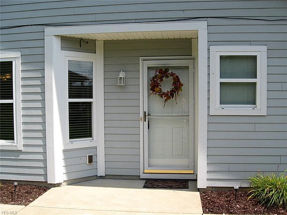 2nd image of 3872 Edinburgh Dr