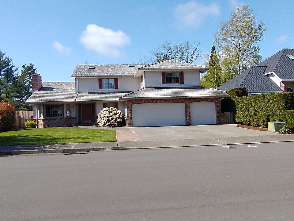1st image of 249 NE Hillwood Dr