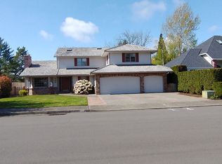 249 NE Hillwood Dr, Hillsboro, OR 97124