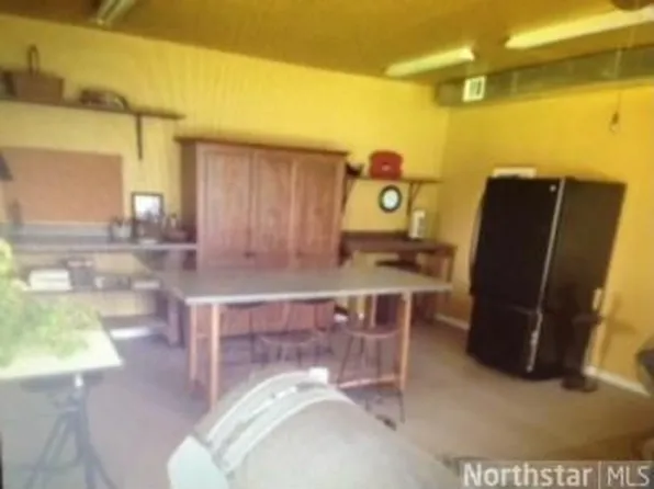 4938 Division Ave, White Bear Lake, MN 55110