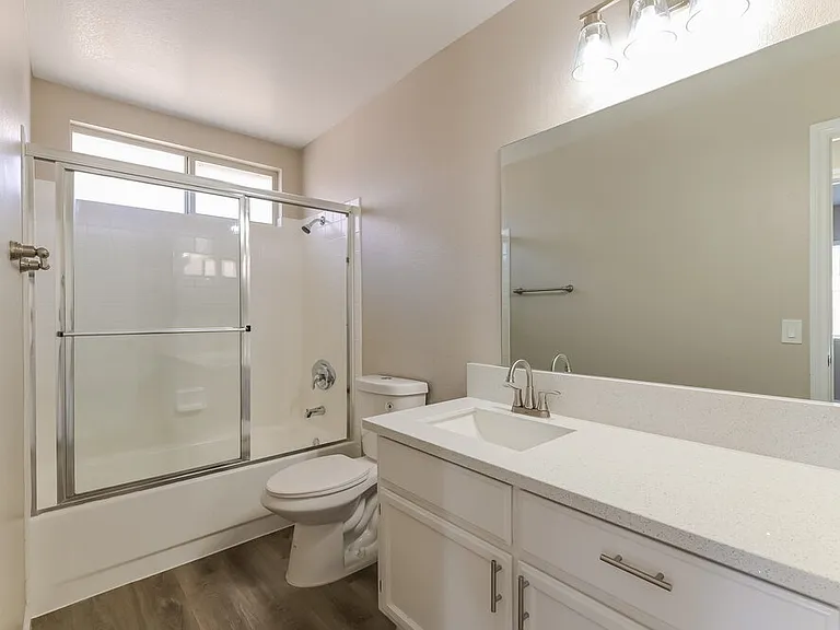 271 Bluefield Ln — Photo 15