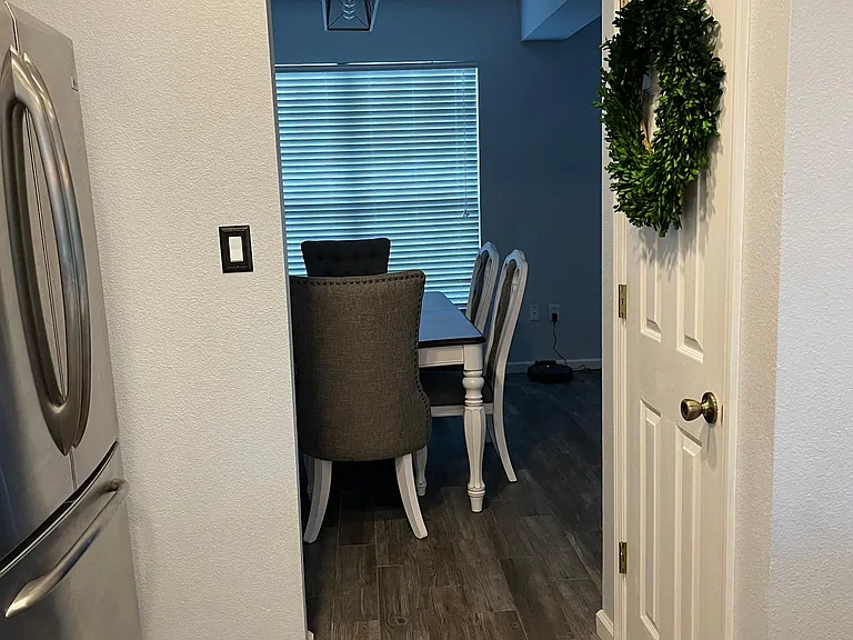 822 Marian Ct — Photo 17