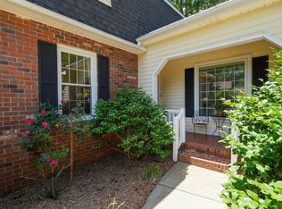 208 Stonehedge Dr, Greenville, SC 29615
