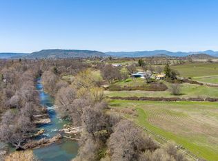 895 Nick Young Rd, Eagle Point, OR 97524