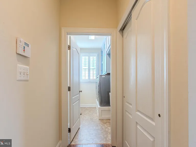 15316 Admiral Baker Cir — Photo 40
