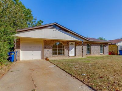 421 E Hillcrest Ln, Mustang, OK, 73064