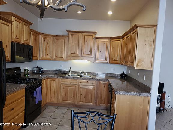 5th image of 3900 N Butler Ave Unit 202