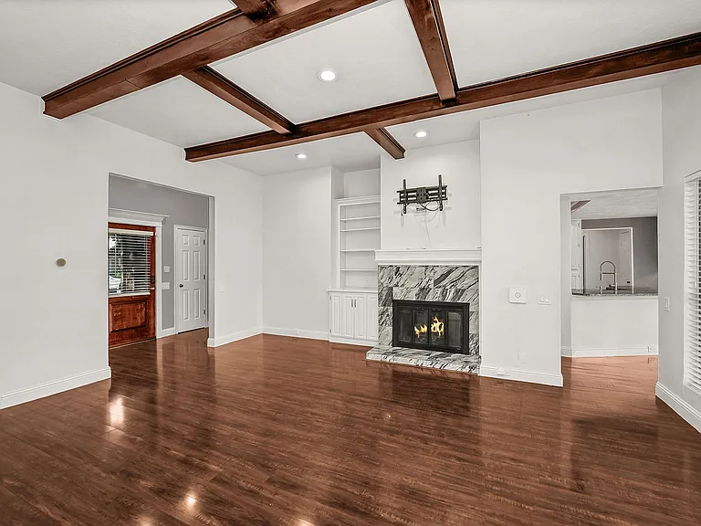 3712 Trilogy Dr — Photo 2