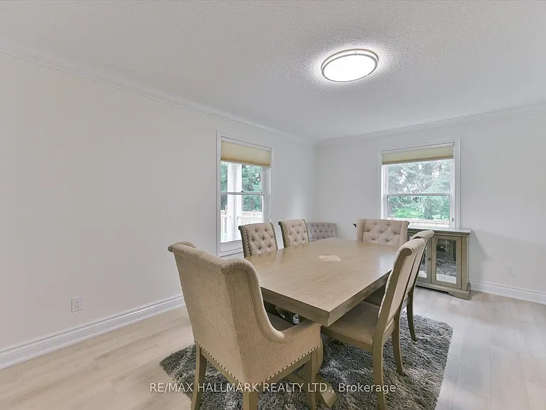 13918 Leslie St E — Photo 9