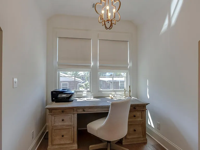 1906B Bernard Ave — Photo 33