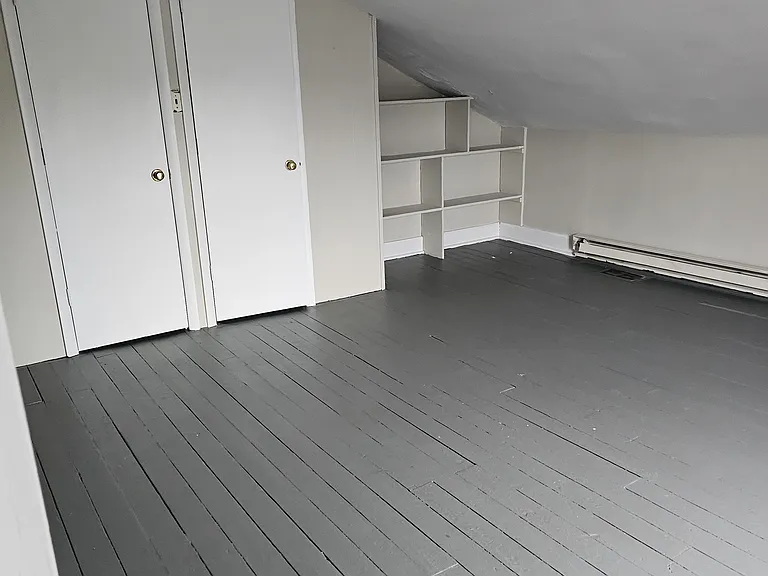 345 E Prospect St — Photo 10
