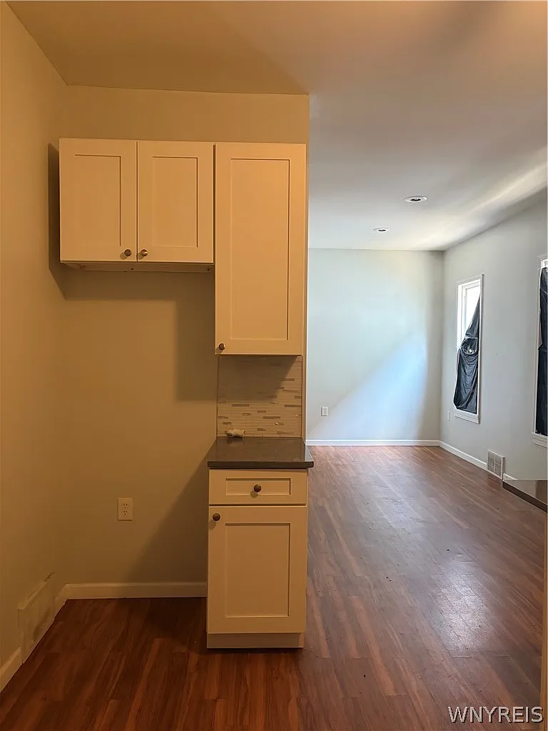 2 bed, 1.0 bath, 779 sqft, $1,500 — Photo 3