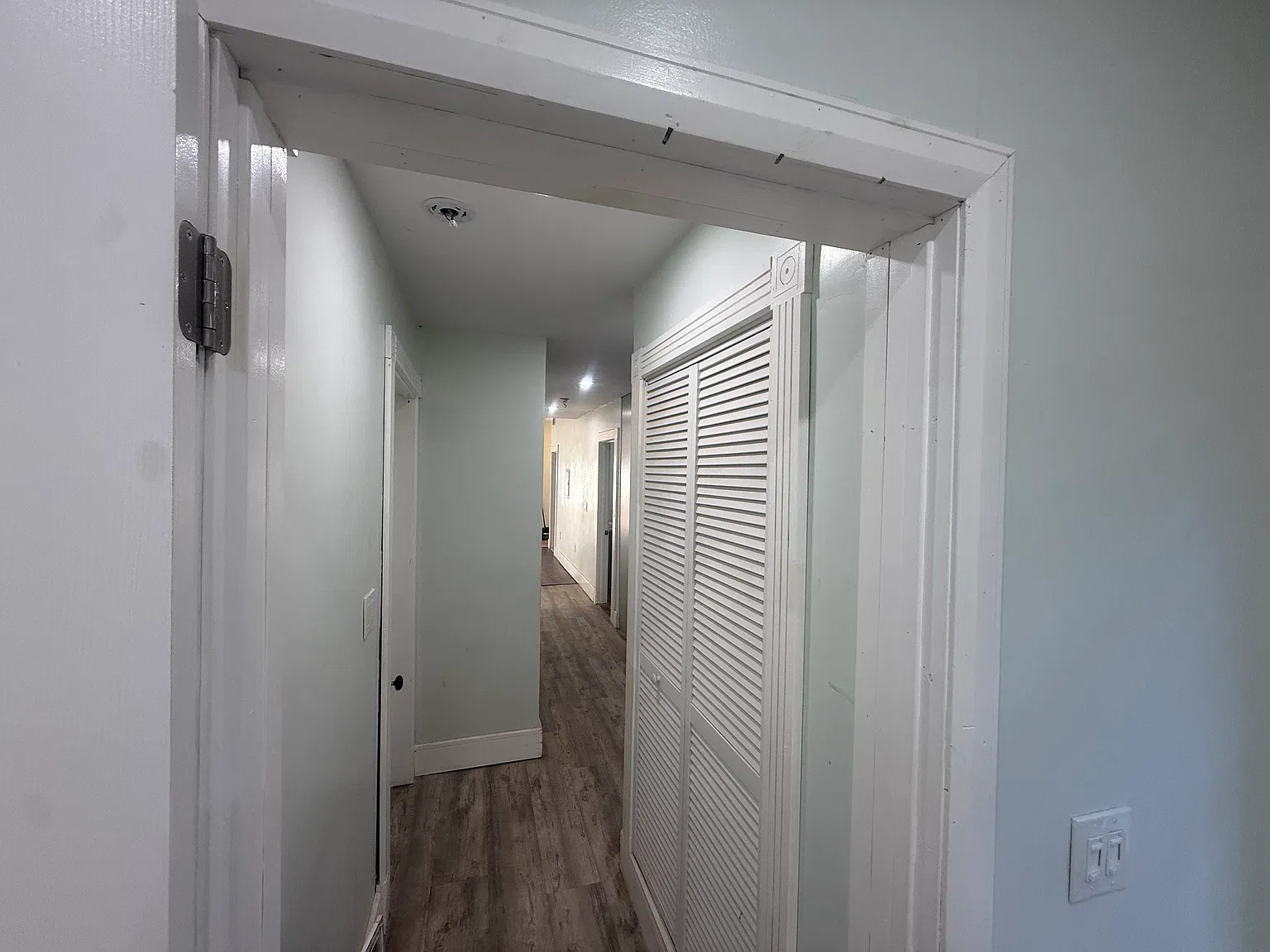 5 bed, 2.5 bath, 2295 sqft, $3,500 — Photo 4