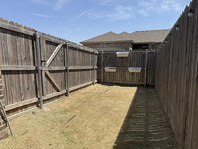 5301 Hagen Ct — Photo 11