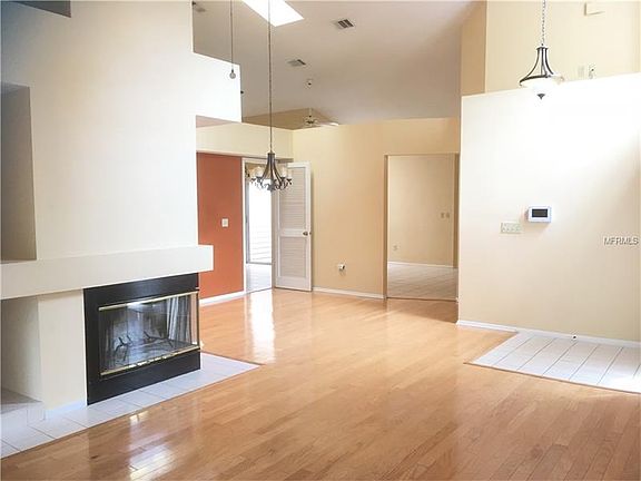 3rd image of 1745 Torrington Cir