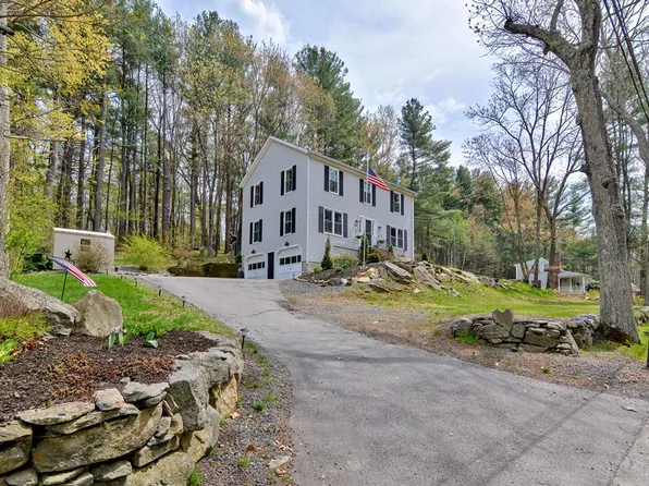 66 Buttonwood Ave, Sutton, MA 01590