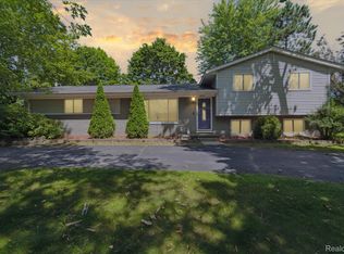 4304 Woodcock Way, Highland, MI 48357
