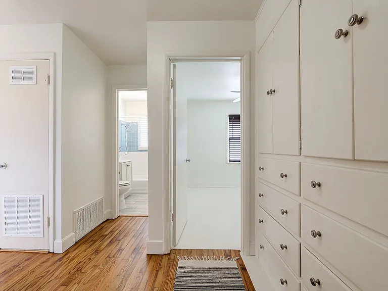 604 N Stewart Ave — Photo 16