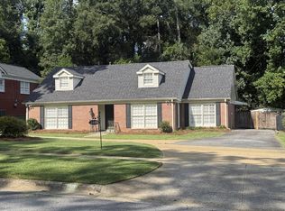 3400 NW Sue Mack Dr, Columbus, GA 31906
