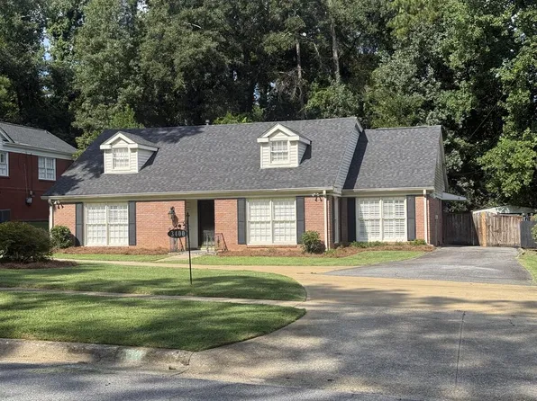 3400 NW Sue Mack Dr, Columbus, GA 31906